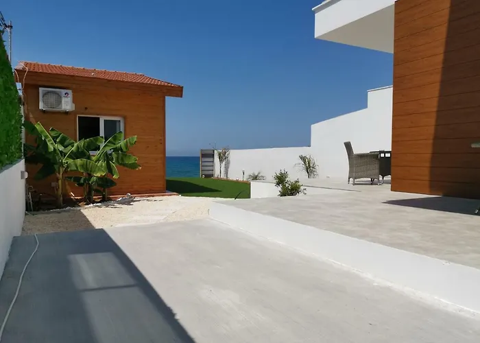 Agia Marina Chrysochous Lägenhet *